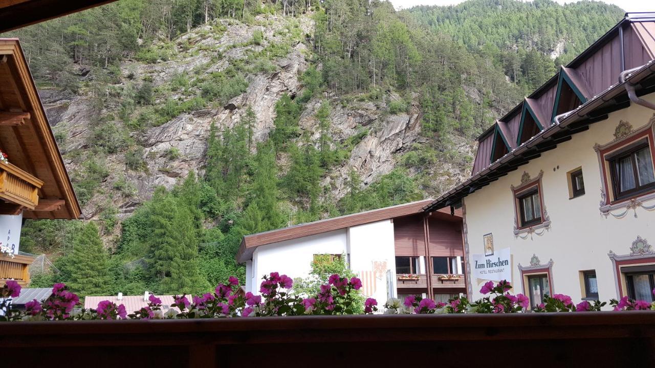 Ondres'N Hof Hotell Längenfeld Exteriör bild